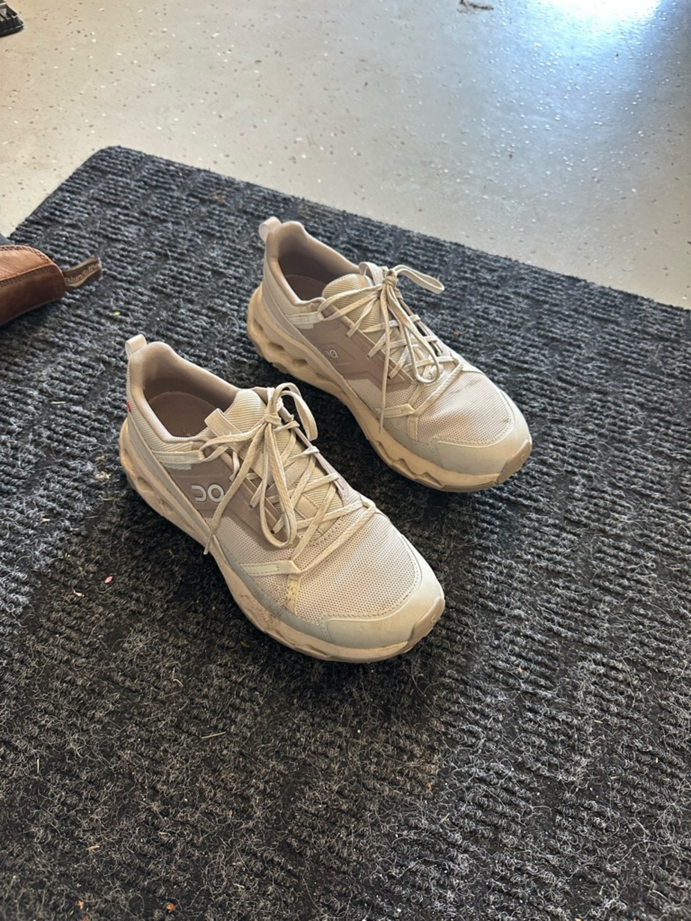 ON Cloudnova Beige Mesh Sneakers